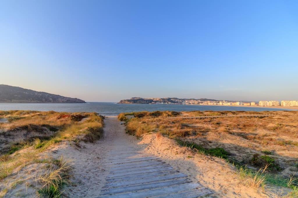 Appartamento Pé N'Areia São Martinho do Porto Esterno foto